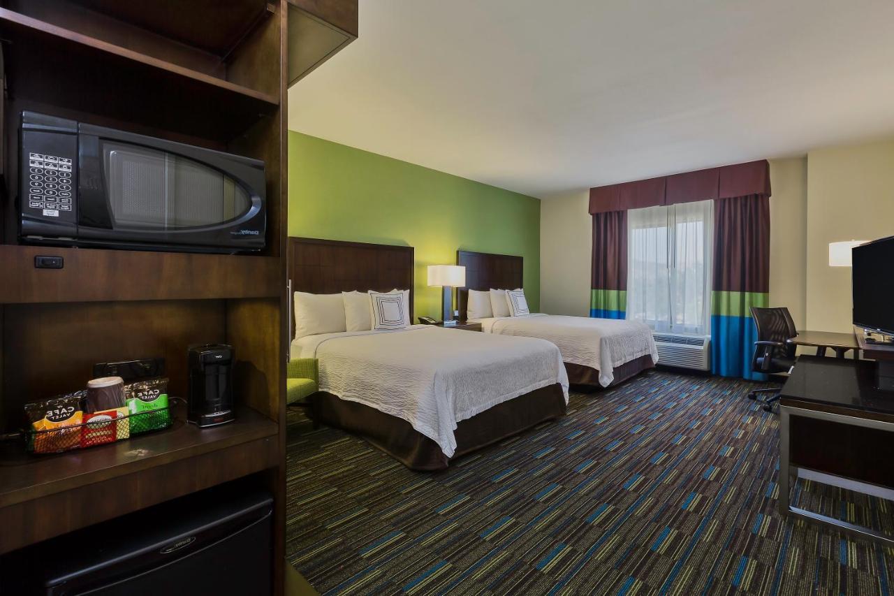 Fairfield Inn & Suites Riverside Corona/נורקו מראה חיצוני תמונה