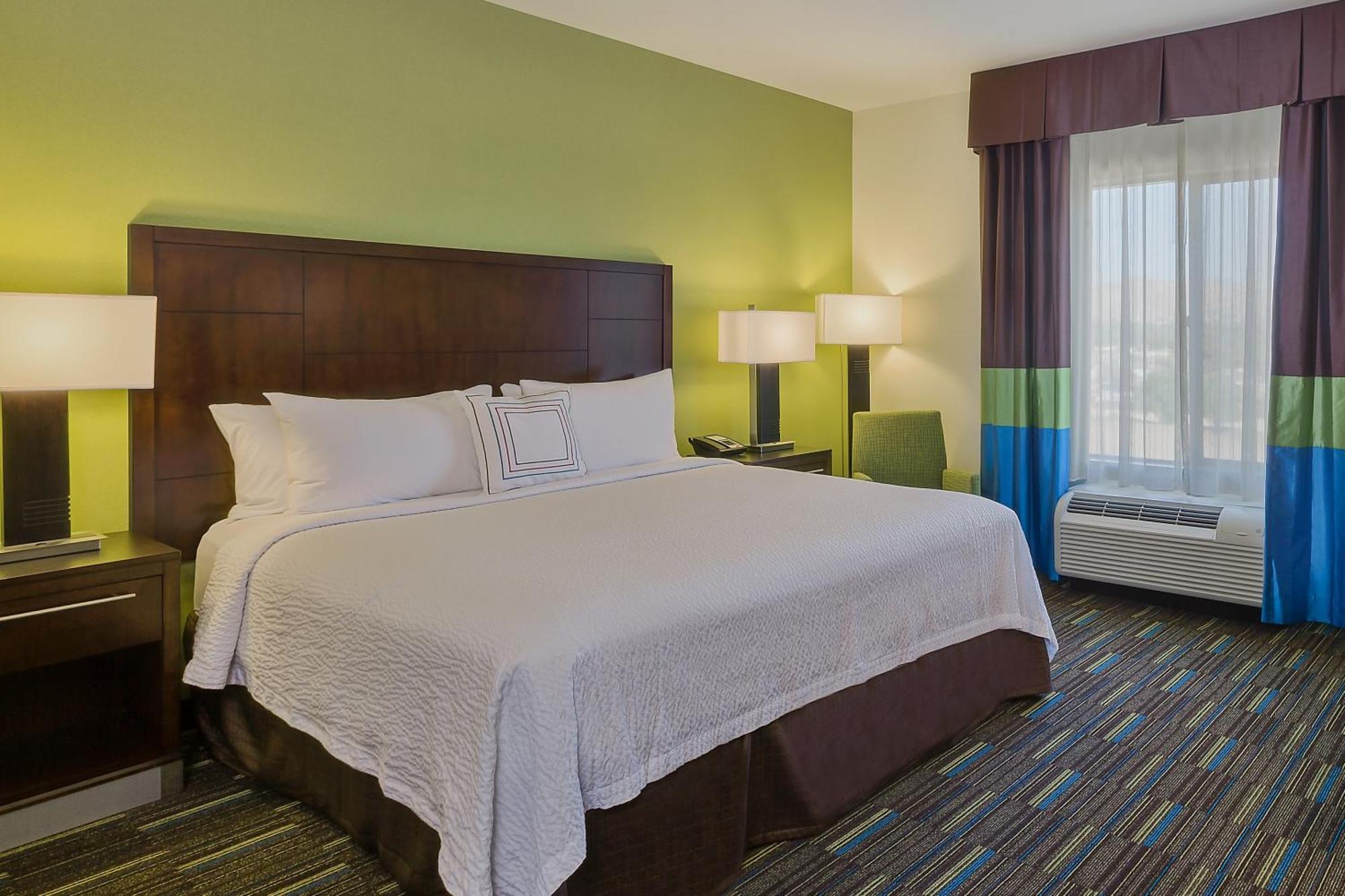 Fairfield Inn & Suites Riverside Corona/נורקו מראה חיצוני תמונה