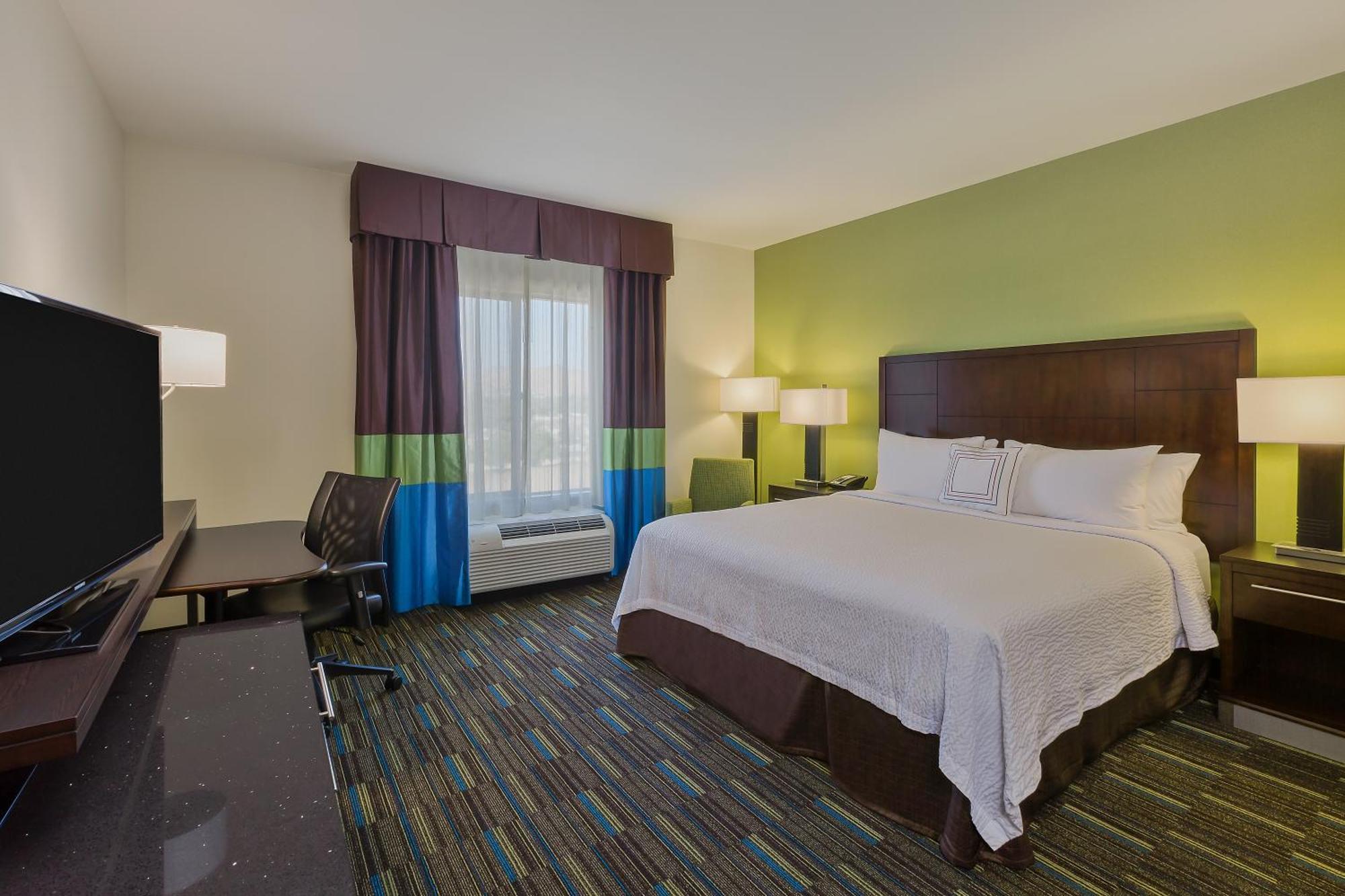 Fairfield Inn & Suites Riverside Corona/נורקו מראה חיצוני תמונה