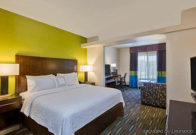 Fairfield Inn & Suites Riverside Corona/נורקו מראה חיצוני תמונה